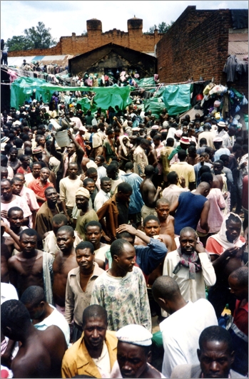 Kigali Central Prison, 1995 © Hervé Deguine